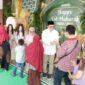 Pj Gubernur Jatim menggelar open house fi hari pertama lebaran (Foto: Kominfo Jatim)