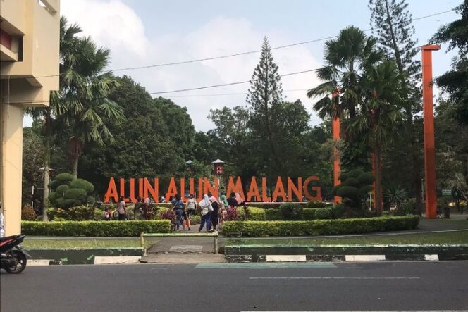 
 PJ Wali Kota Malang Targetkan Revitalisasi Alun-Alun Tuntas Desember 2024