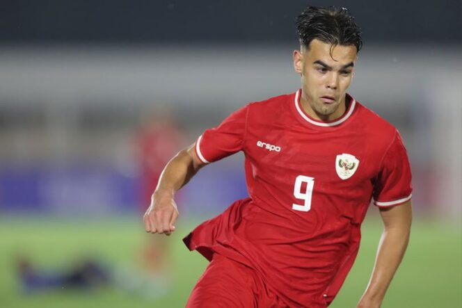 
 STY: Jens Raven Masih Kurang Power untuk Masuk Timnas Senior