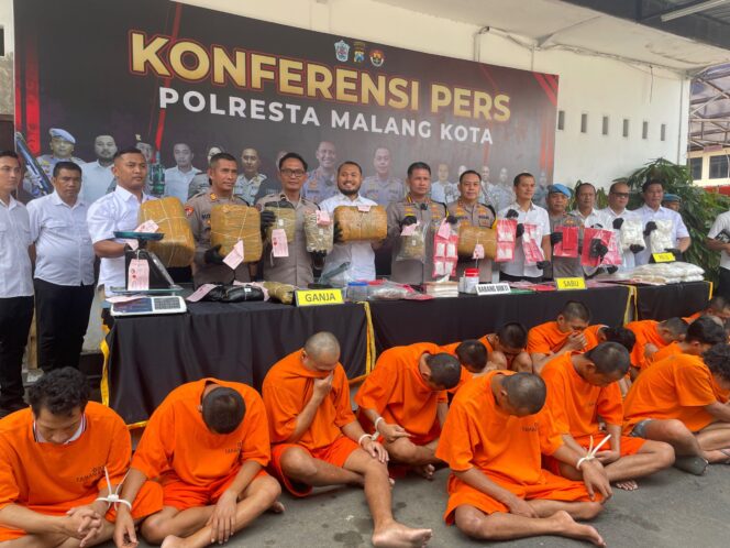 
 Polresta Malang Sita 41,8 Kg Ganja dalam Operasi Tumpas Narkoba