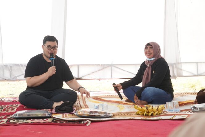 
 Dhito Dengarkan Keluhan Warga Soal Pertanian dan LPG 3 Kg