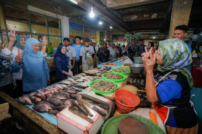
 Khofifah Dorong Modernisasi Pasar Tradisional di Malang
