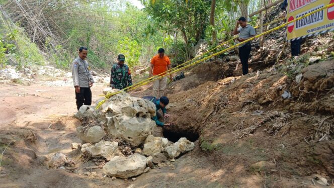 
 BPBD Jatim dan ITS Kaji Fenomena Sinkhole di Blitar