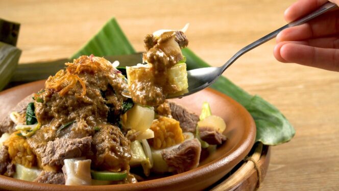
 Makanan Khas Jawa Timur yang Disukai Turis Mancanegara