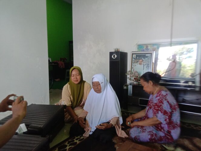 
 Mbah Marjidah, Buruh Tani 104 Tahun Asal Jember Berangkat Haji dengan Tabungan Harian